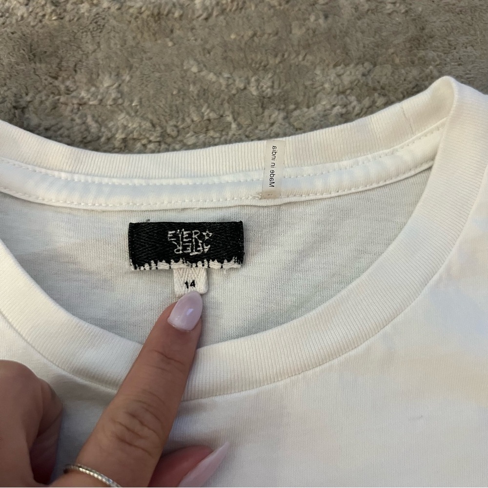 Everafter Pocket Tees - Picture 3 of 6